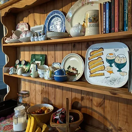 Number 18 Bed & Breakfast