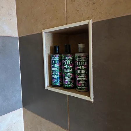 Bed & Breakfast Number 18 3*